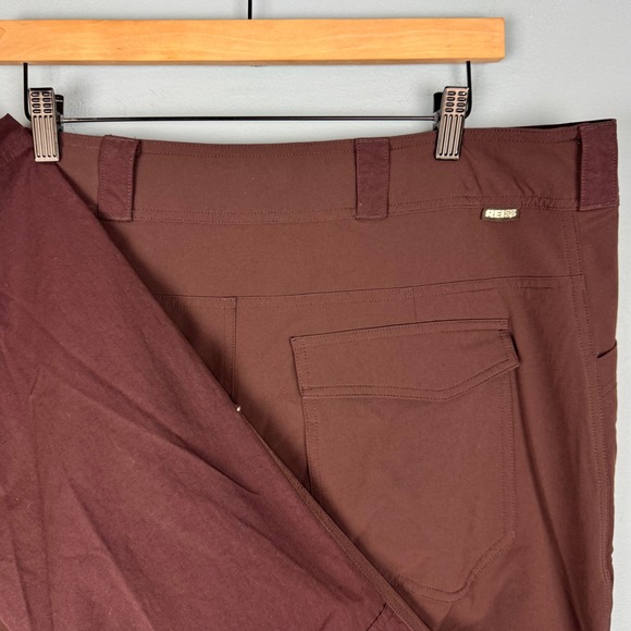 REI Co-op Women's Size 16 Red Screeline Hybrid Hiking Pants Roll Up 31" Inseam - Picture 1 of 9